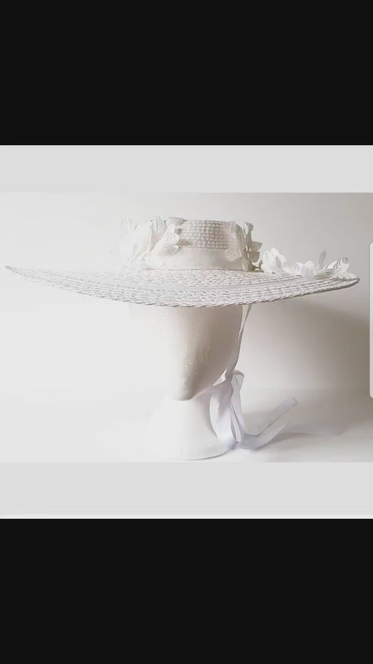 Pure white widebrim